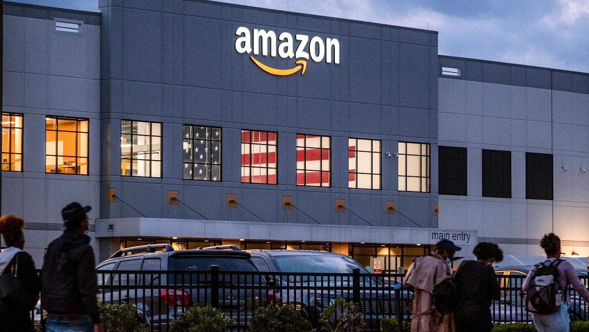 Amazon Tries to Stave off Union Drive on Two Fronts - Vimarsana News