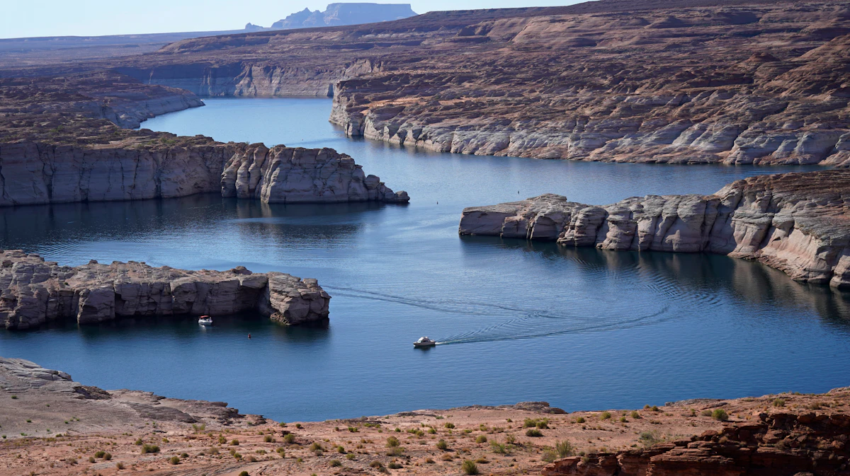 Lake Powell Hits Historic Low, Raising Hydropower Concerns - Vimarsana News