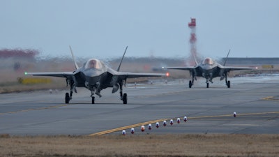 F35