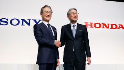 Two big names in Japanese electronics and autos are joining forces to produce an electric vehicle together.Sony Group Corp. and Honda Motor Co. agreed to set up a joint venture this year to start selling an electric vehicle by 2025, both sides said Friday.