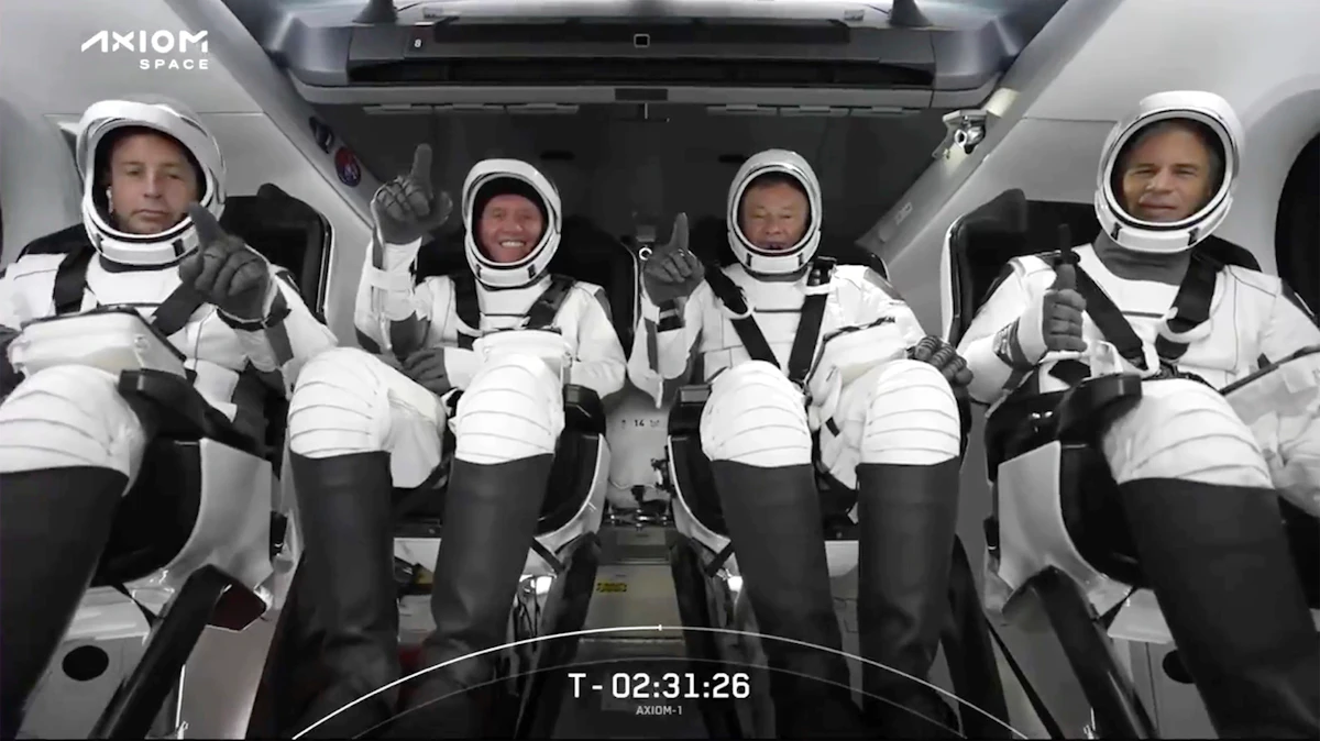 SpaceX Launches 3 Visitors to Space Station for $55M Each - Vimarsana News