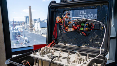 The user-friendly unit, which weighs less than 10 kilograms and does not require the use of filters, can be powered by a small, portable solar panel.