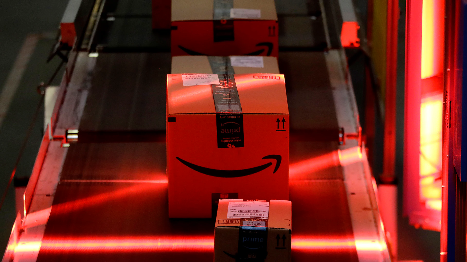 OSHA Investigates Deaths of Amazon Workers - Vimarsana News