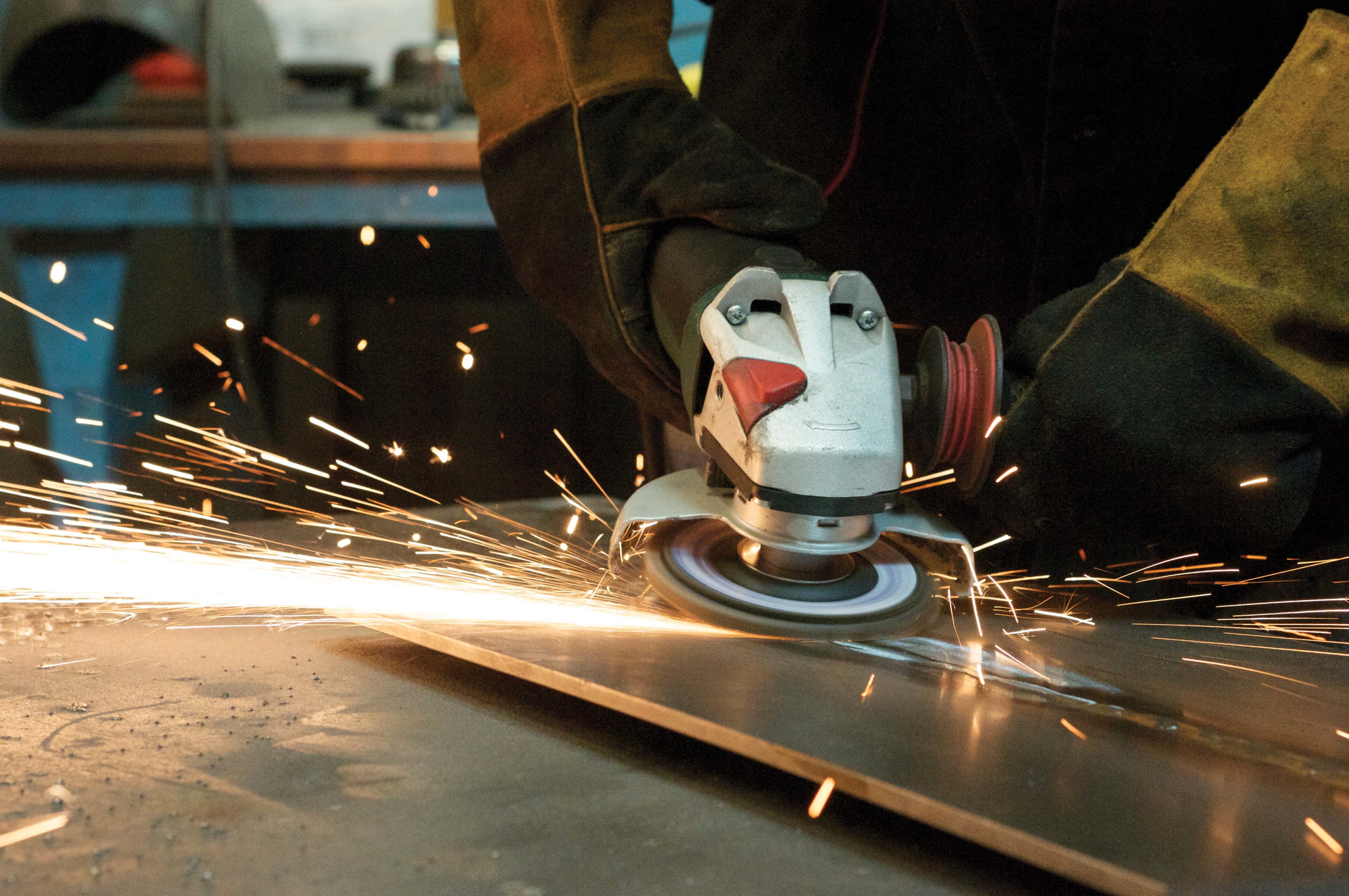 One of the most important ways to improve product efficiency and performance is to work at the proper angle to the workpiece.