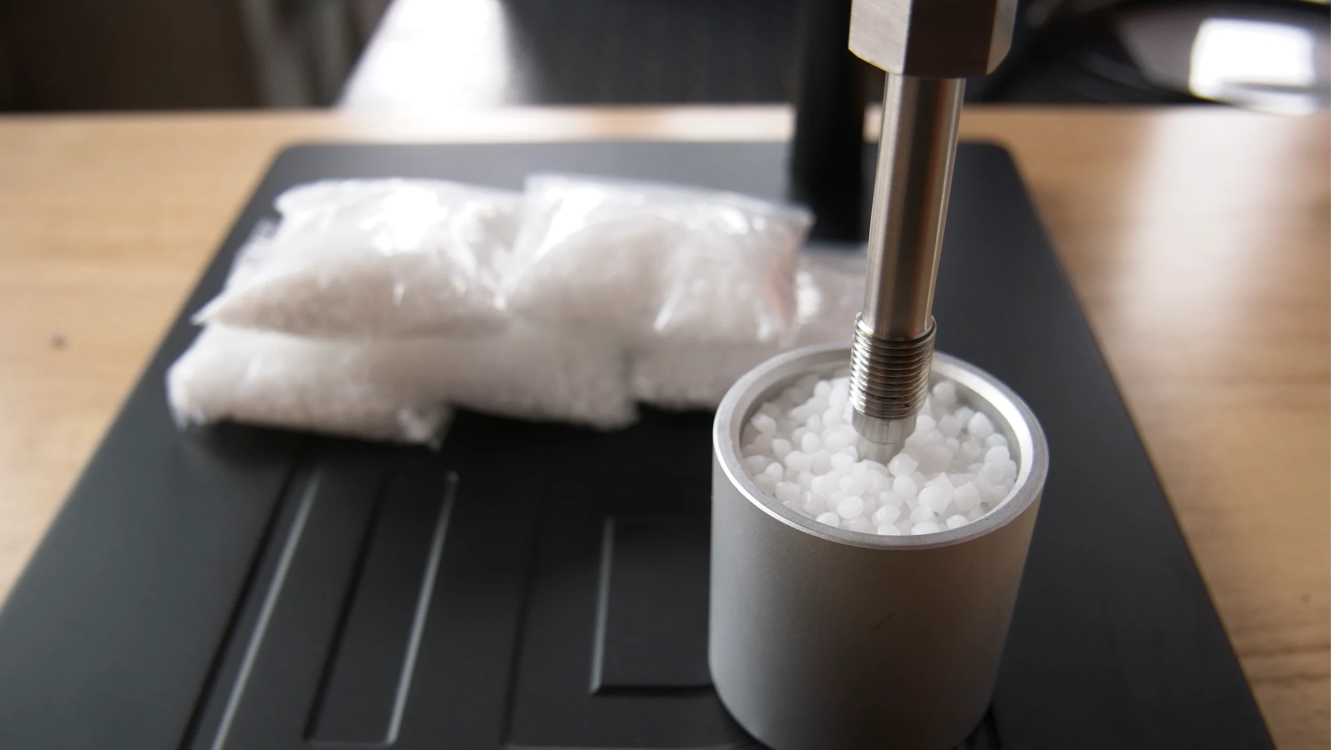 Raman Spectroscopy: The New Standard in Compositional Analysis of Polymers - Vimarsana News