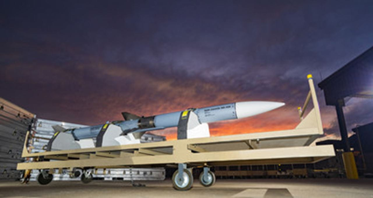 U.S. Air Force Awards Raytheon $972M for Upgraded Missiles - Vimarsana News