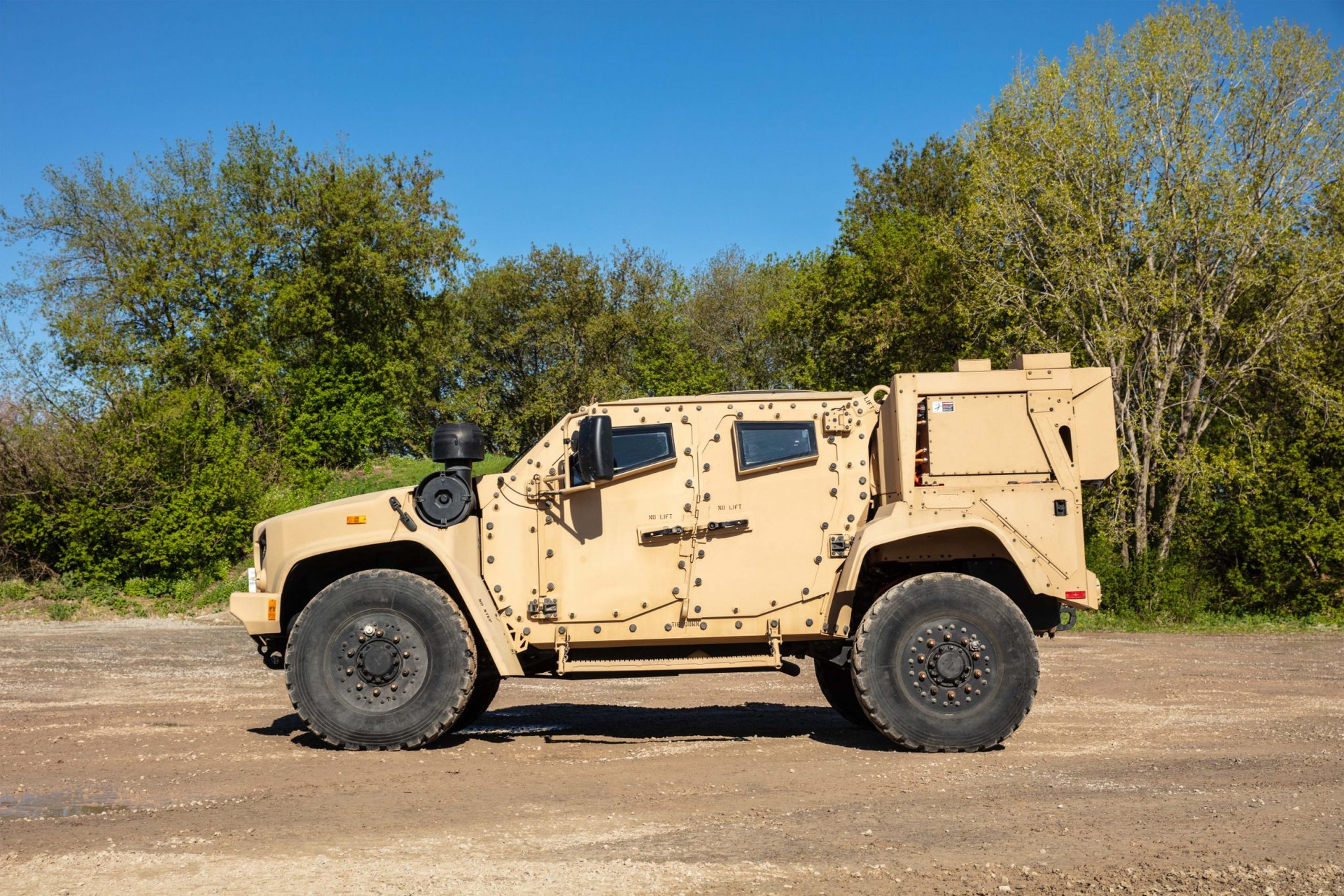 The Oshkosh eJLTV was unveiled in January 2022 as the first-ever silent drive hybrid eJLTV.