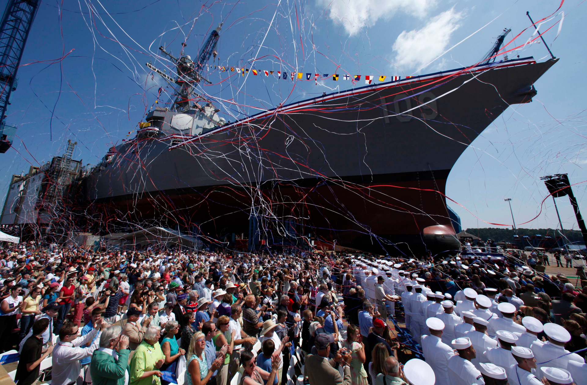 Navy Wants a Destroyer with Lasers, Hypersonic Missiles - Vimarsana News