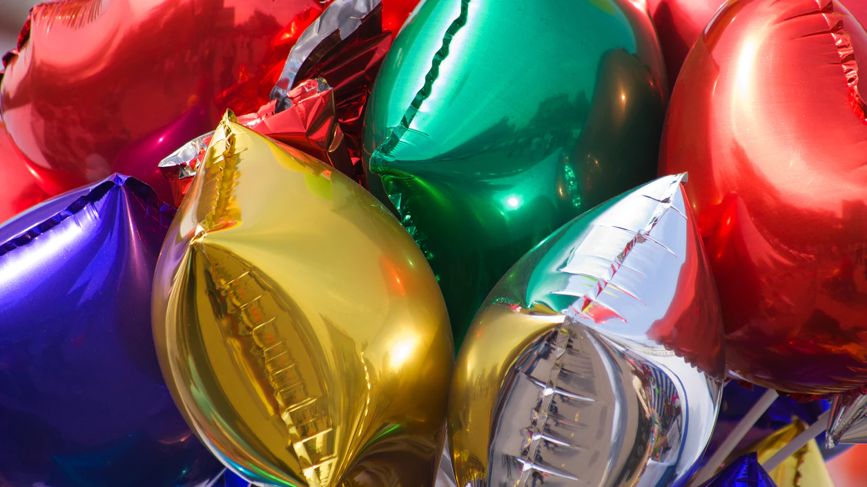 PG&E Backs Law That Would Ban Electricity-Conducting Mylar Balloons - Vimarsana News