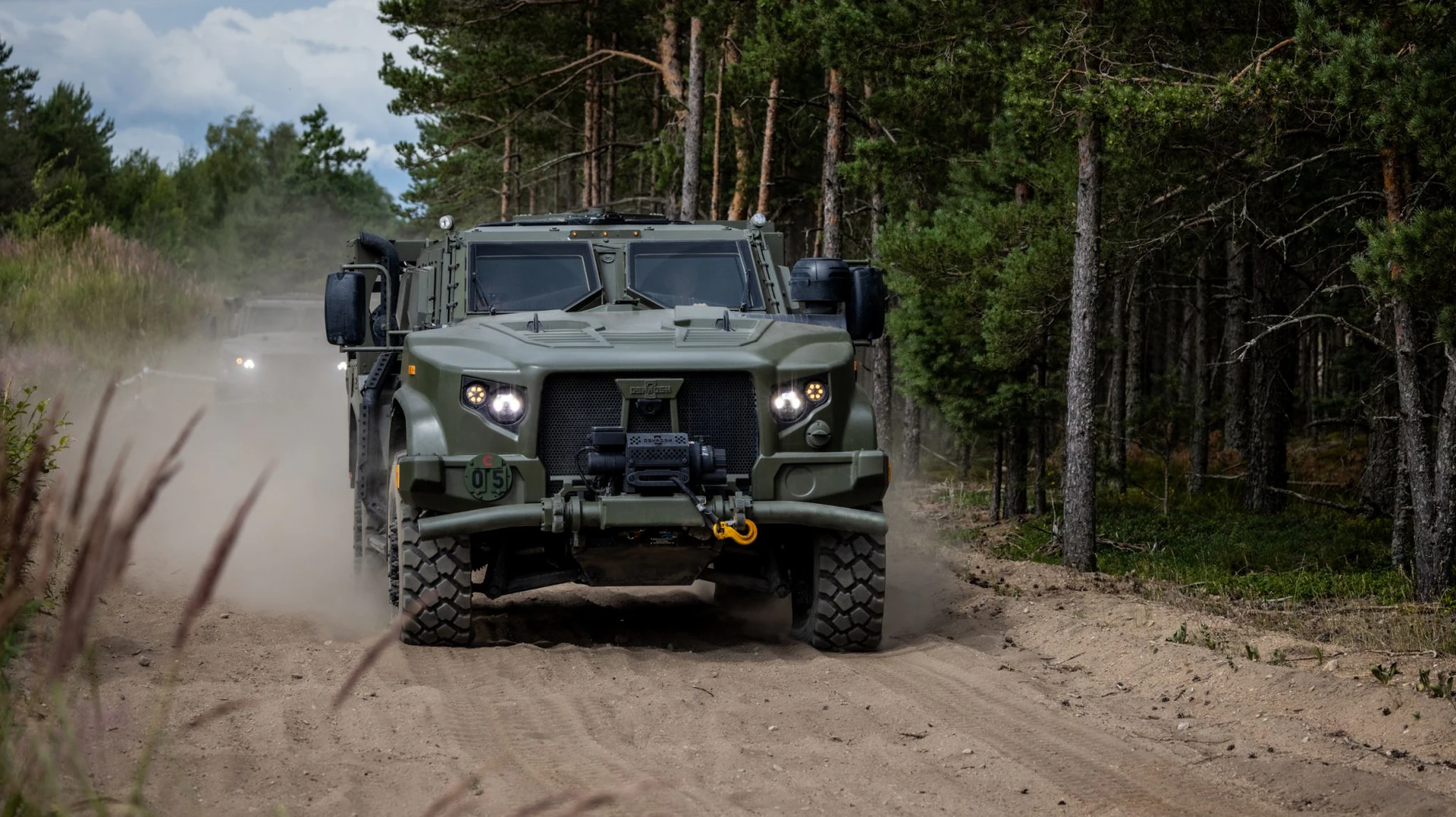 Oshkosh Lands $102M JLTV Order - Vimarsana News