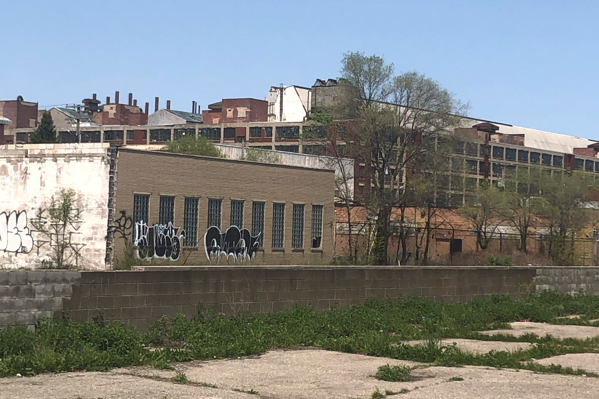 Detroit Enclave Built on Auto Industry Struggles Under $20M Water Debt - Vimarsana News