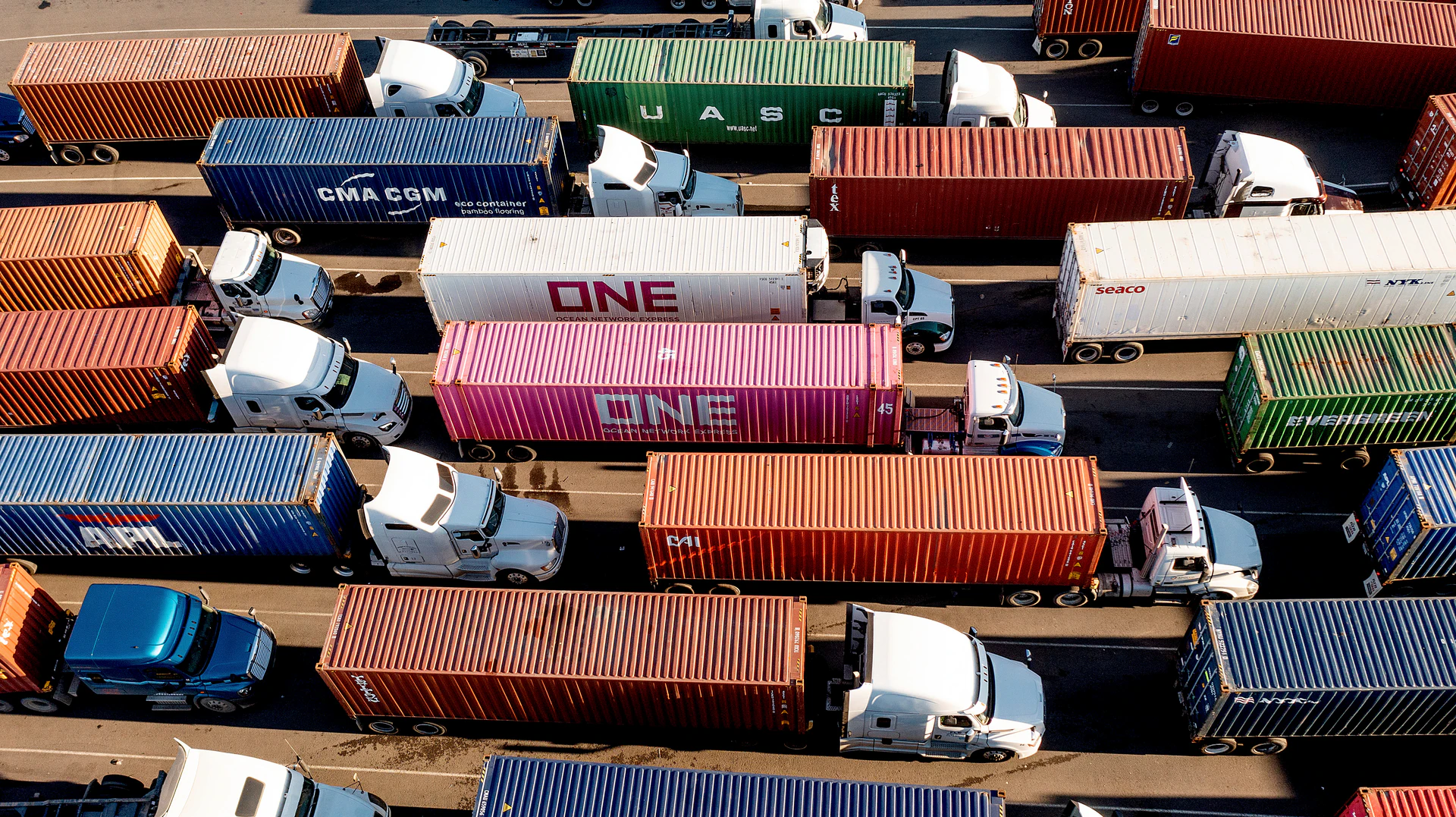 Truck Makers Pledge to Comply with California Rules Phasing Out Gas-Powered Vehicles - Vimarsana News