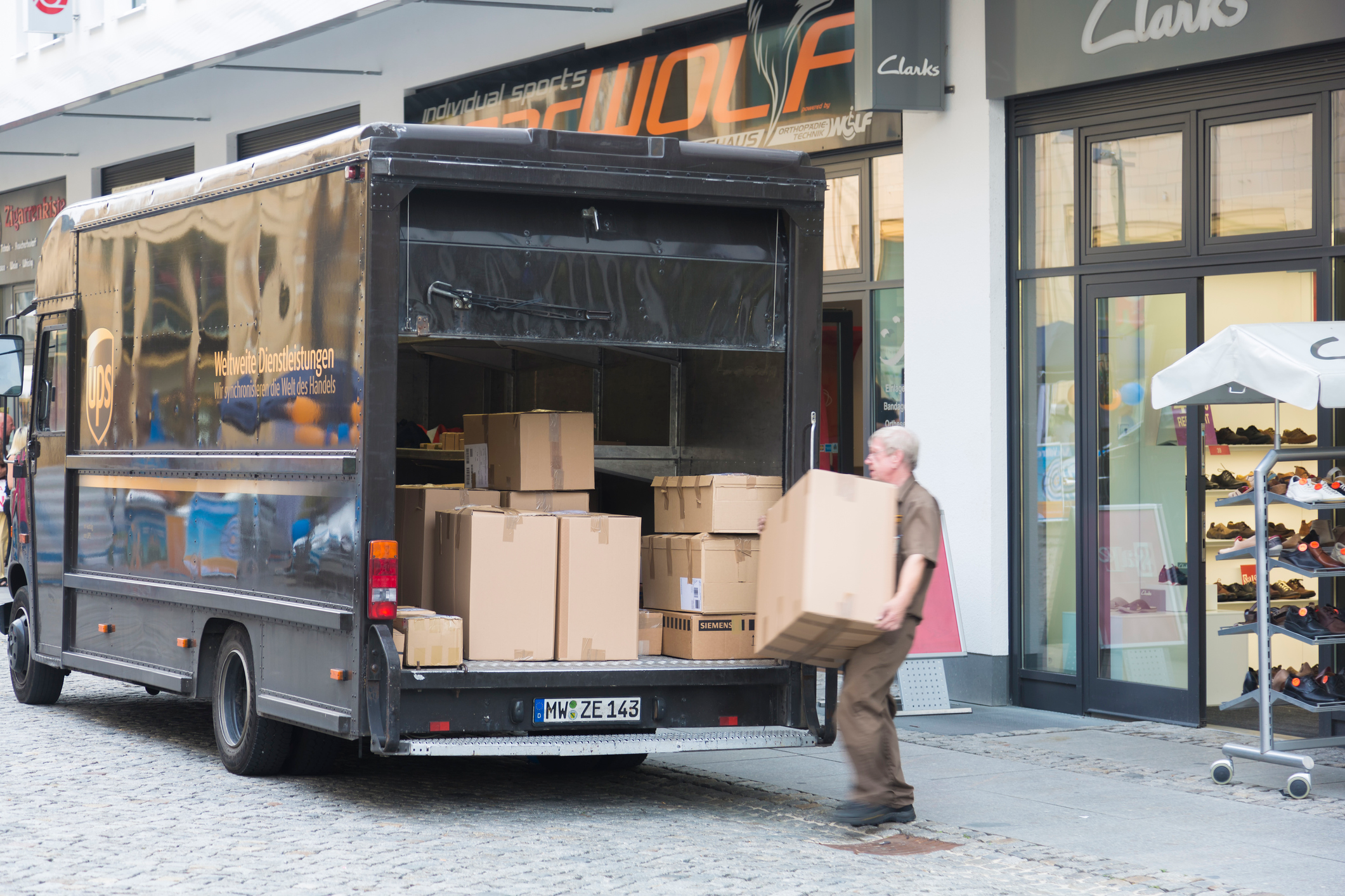 UPS Worker Strike Could Be Costly - Vimarsana News