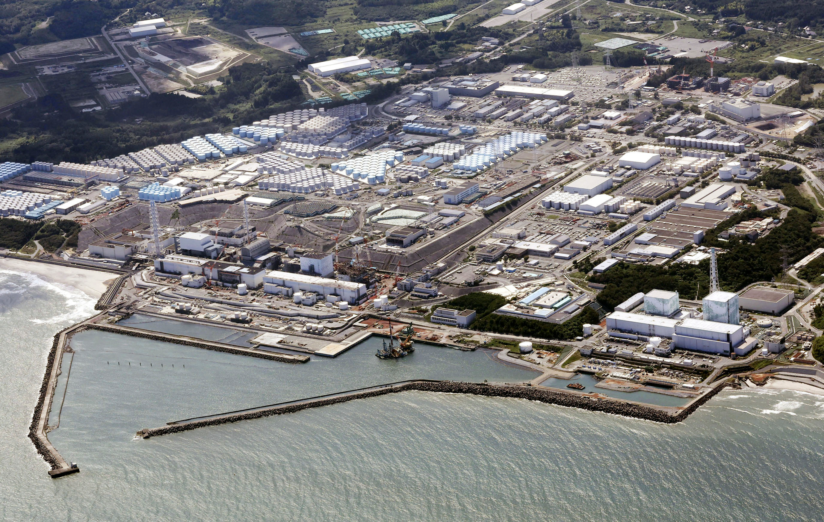 2 Fukushima Workers Hospitalized After Getting Sprayed with Radioactive Waste - Vimarsana News