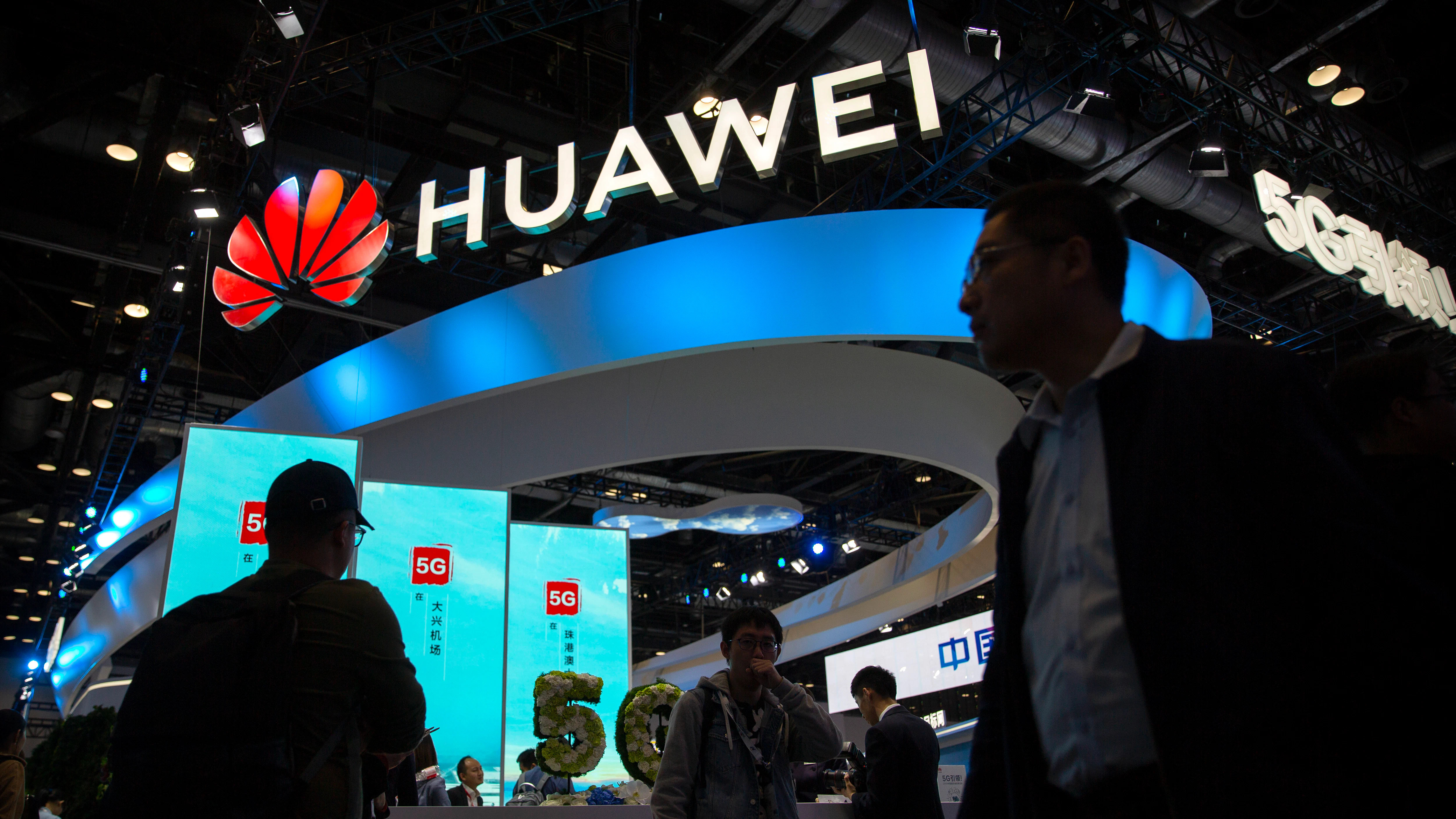 Taiwan Probes Firms Suspected of Selling Chip Equipment to China's Huawei - Vimarsana News