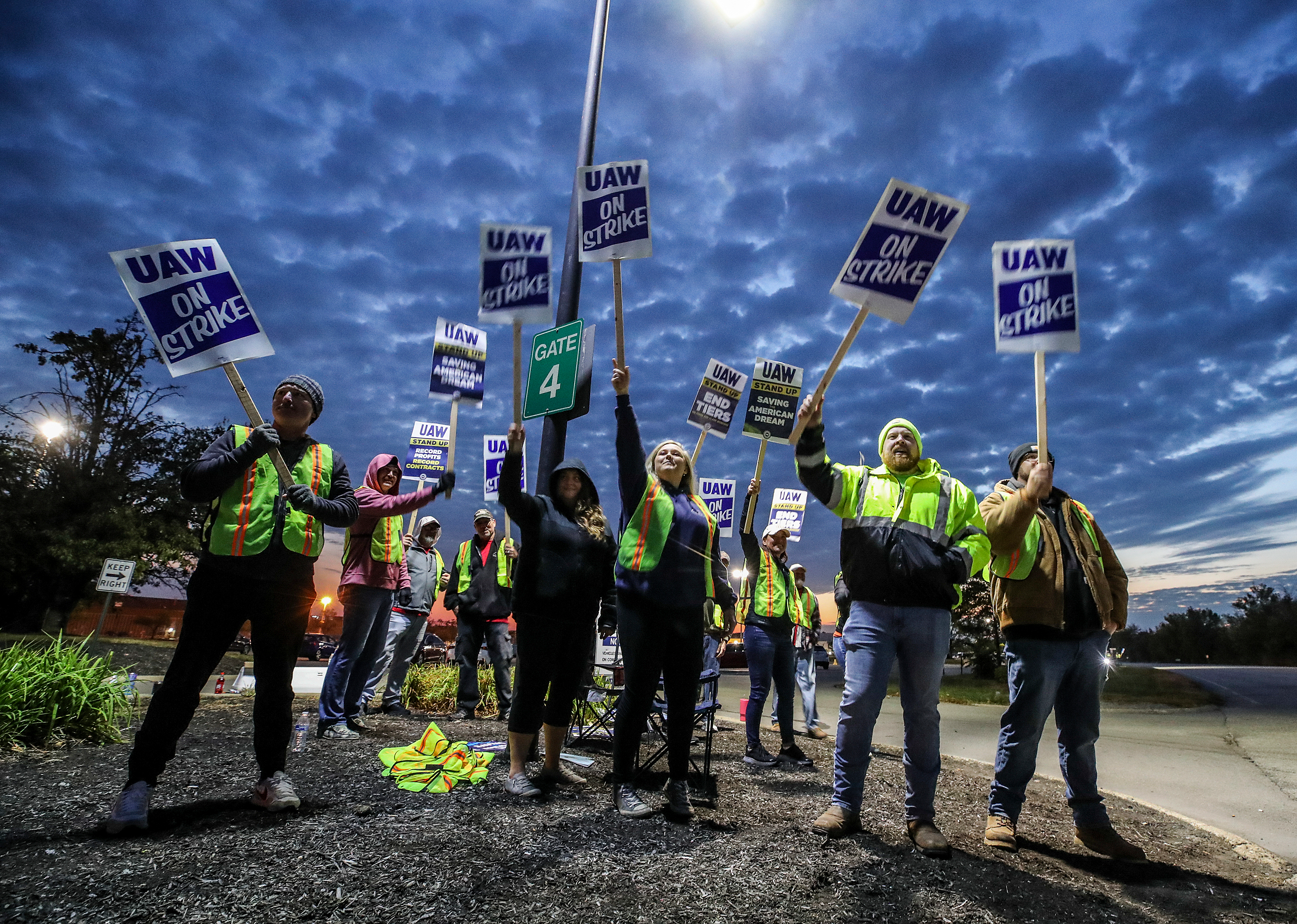 UAW local 862 members strike outside of Ford's Kentucky Truck Plant in Louisville, Ky. on Thursday, Oct. 12, 2023.