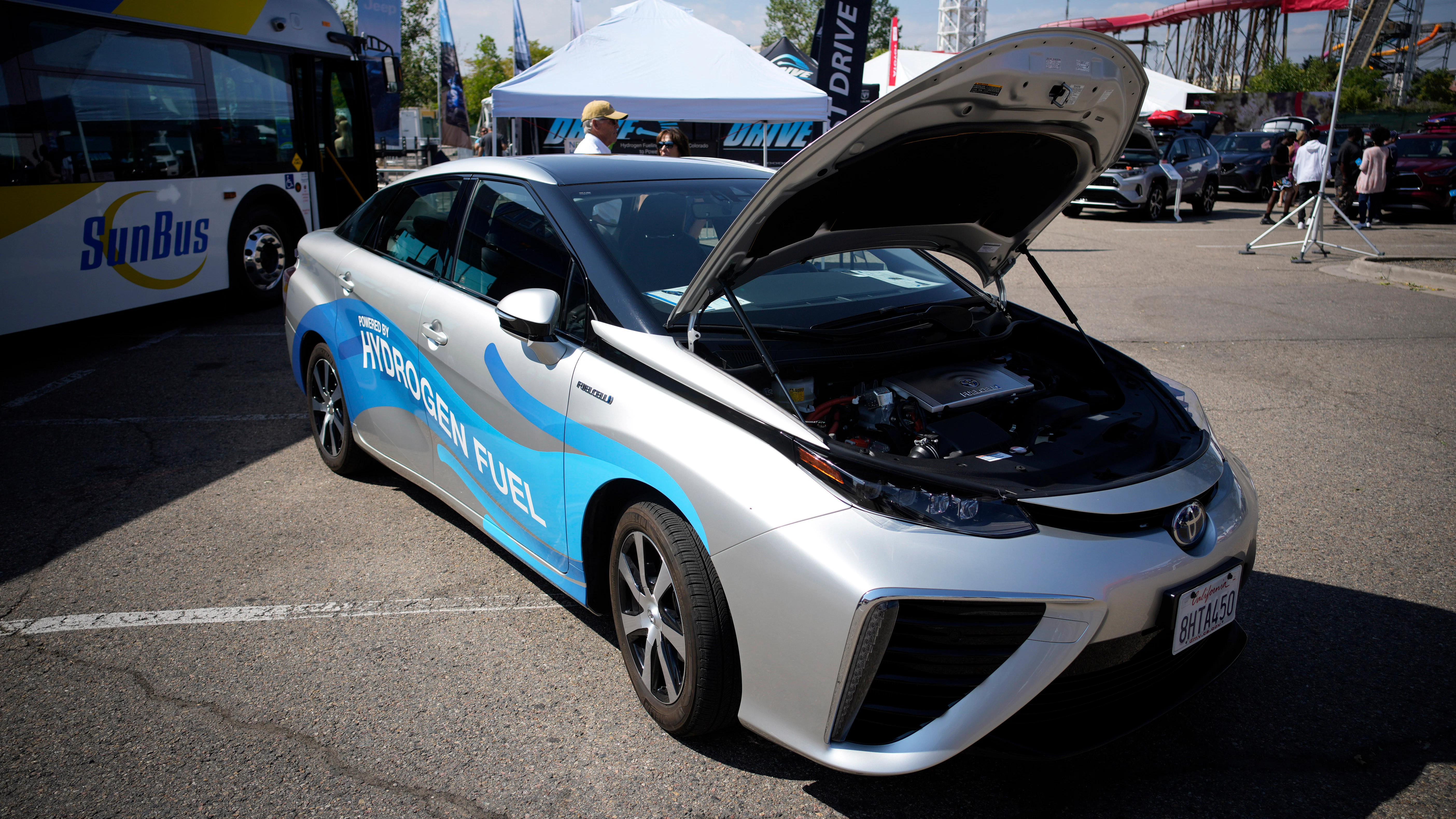 Biden Awards $7 Billion for Clean Hydrogen Hubs Across U.S. - Vimarsana News