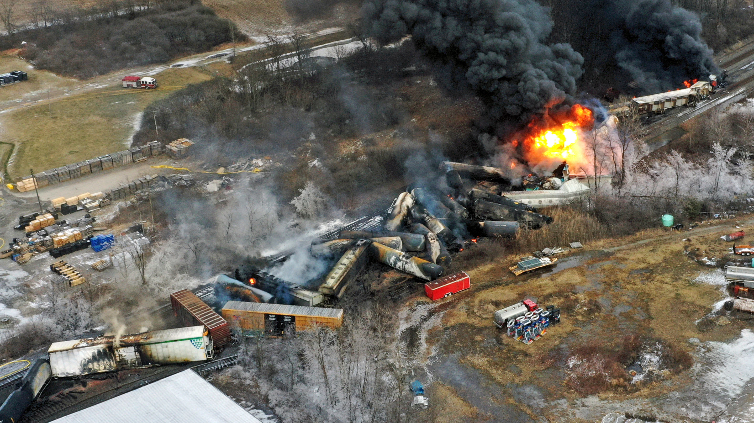 Manufacturer Sues Norfolk Southern for Derailment that Closed His Businesses - Vimarsana News