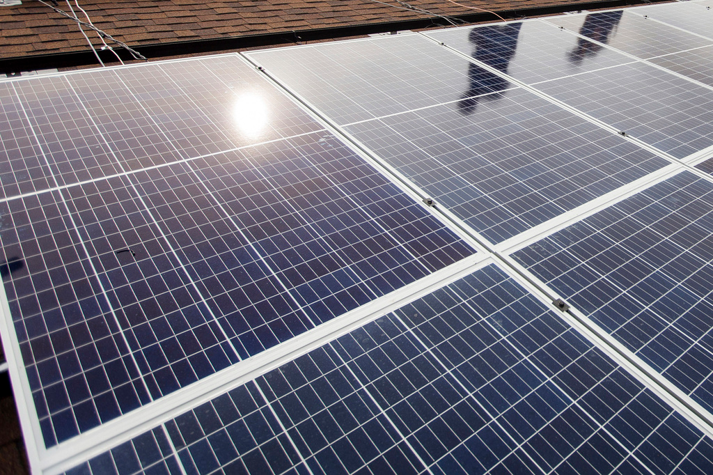 Coal-Producing West Virginia Converting Entire School System to Solar Power - Vimarsana News