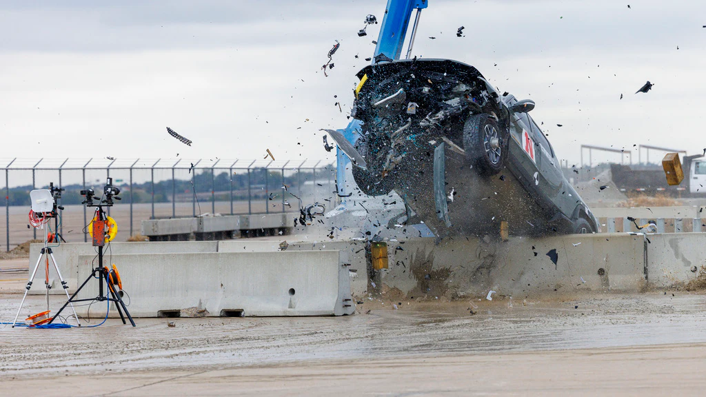 Test Crashes Show Nation's Guardrails Can't Handle Heavy EVs - Vimarsana News