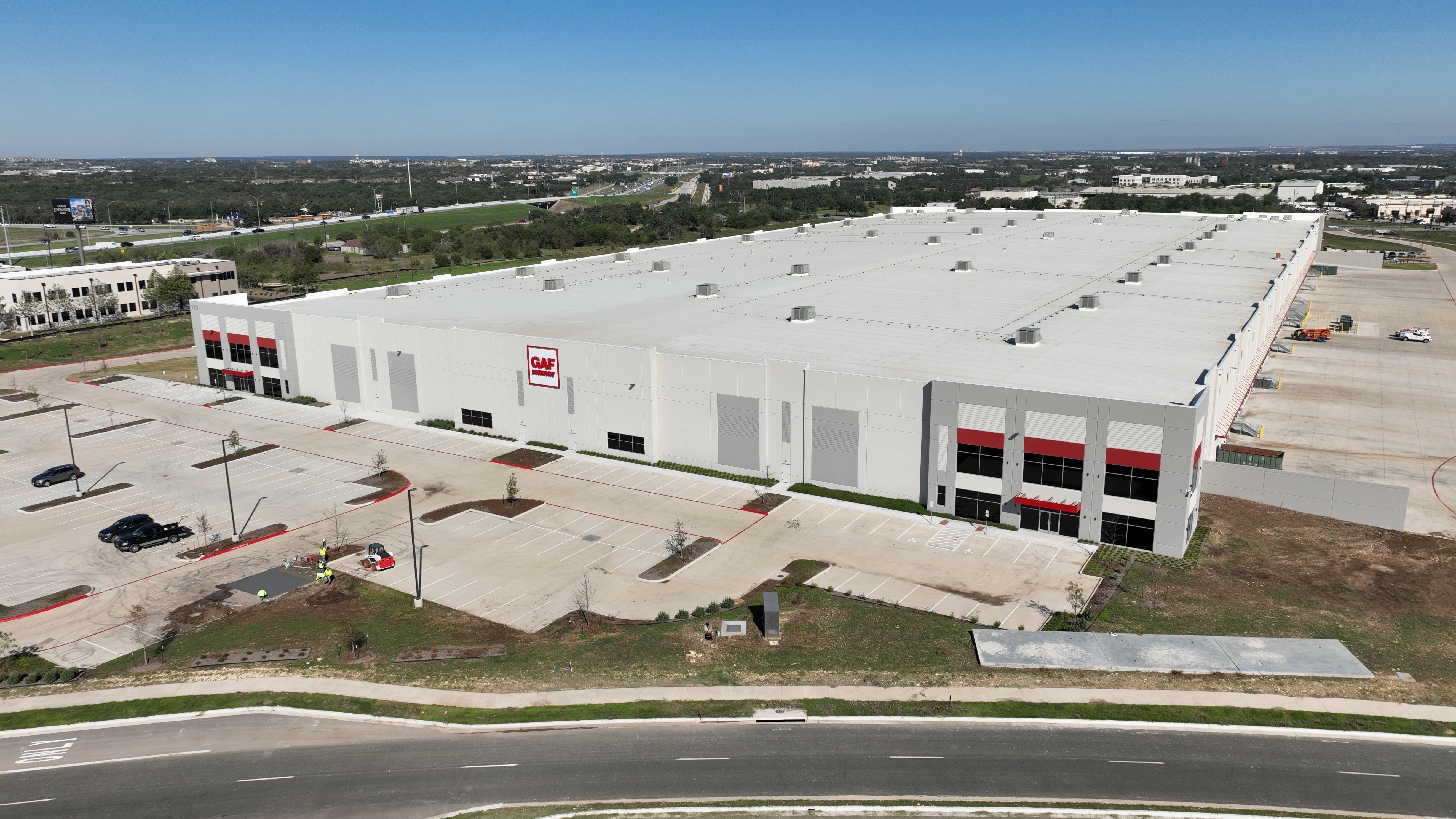 GAF Energy Celebrates New Timberline Solar Manufacturing Facility in Texas - Vimarsana News