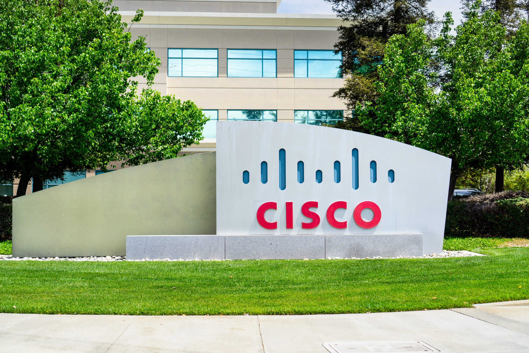 Florida Man to Pay Cisco $100 Million in Restitution for Fake Equipment Scheme - Vimarsana News