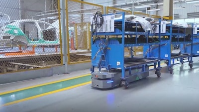 Lynx O1500: Omni-direction Transport with racks: high-precision docking at positioning rails.