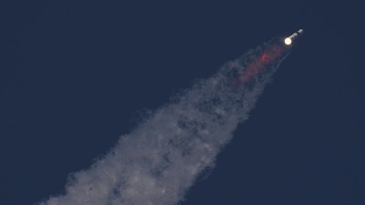 SpaceX's mega rocket Starship makes a test flight from Starbase, Texas, Tuesday, May 27, 2025.