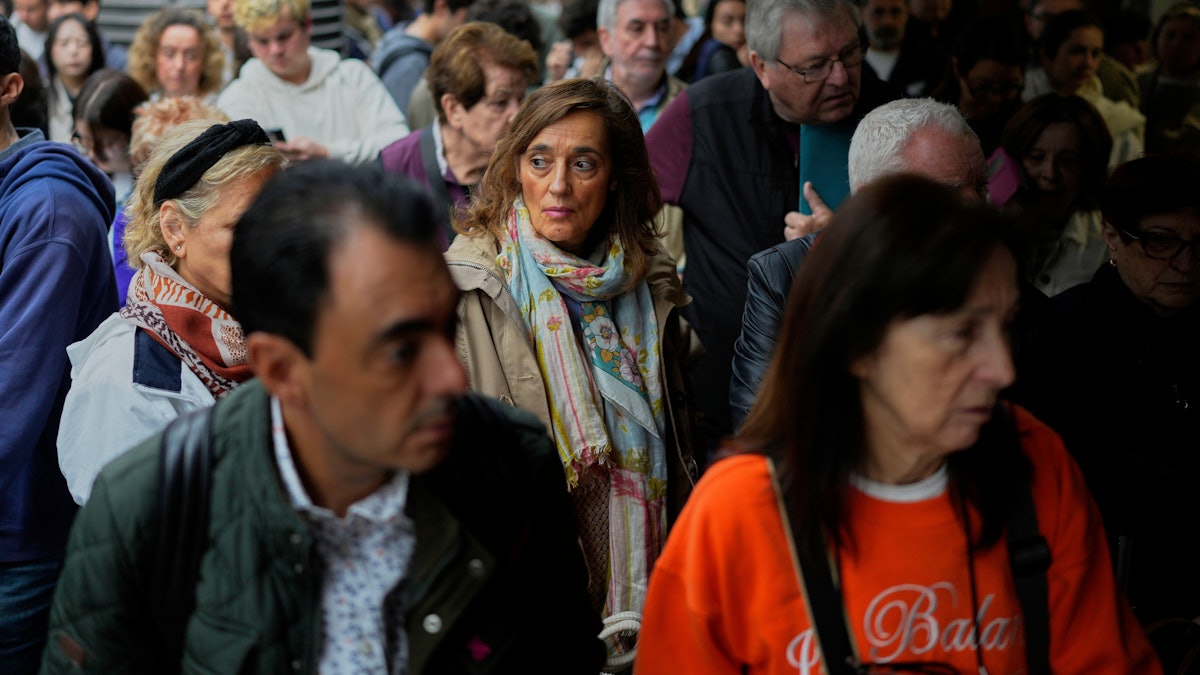 Copper Cable Theft in Spain Delays Thousands of High-Speed Rail Passengers