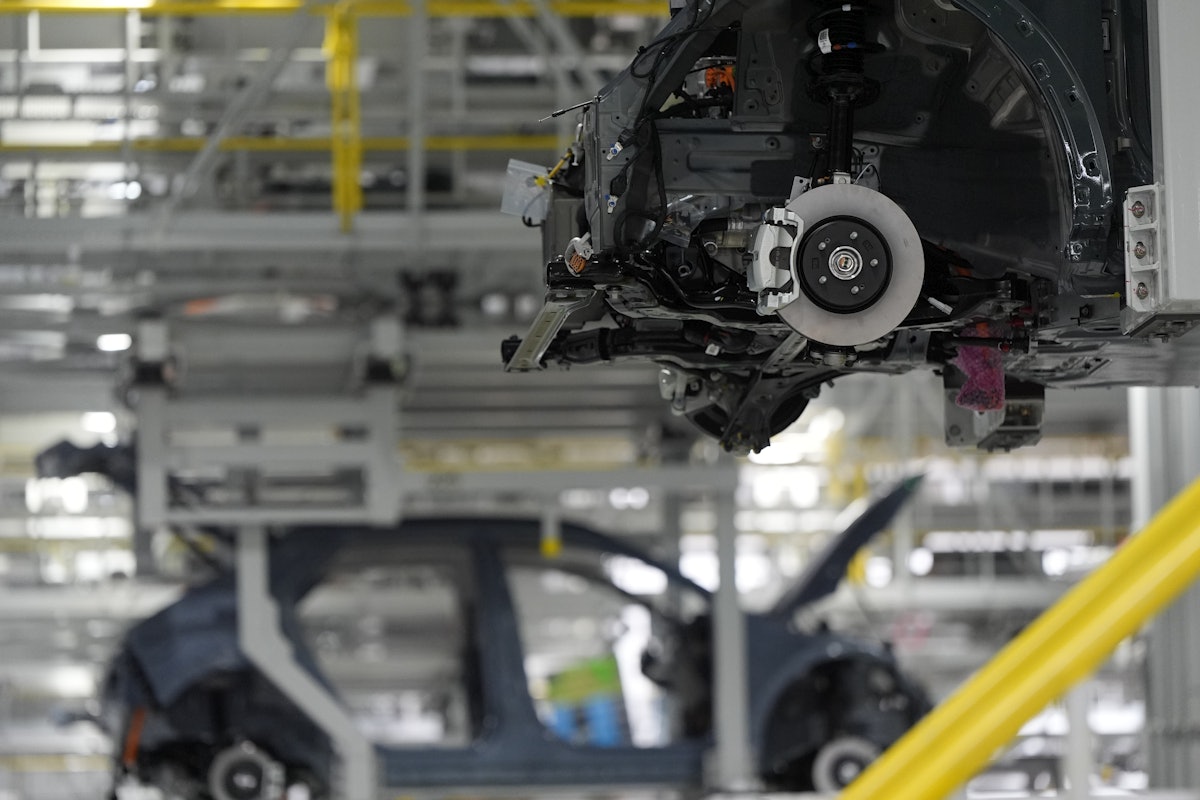 Hyundai Says It Will Spend $2.7 Billion to Expand Raided Plant