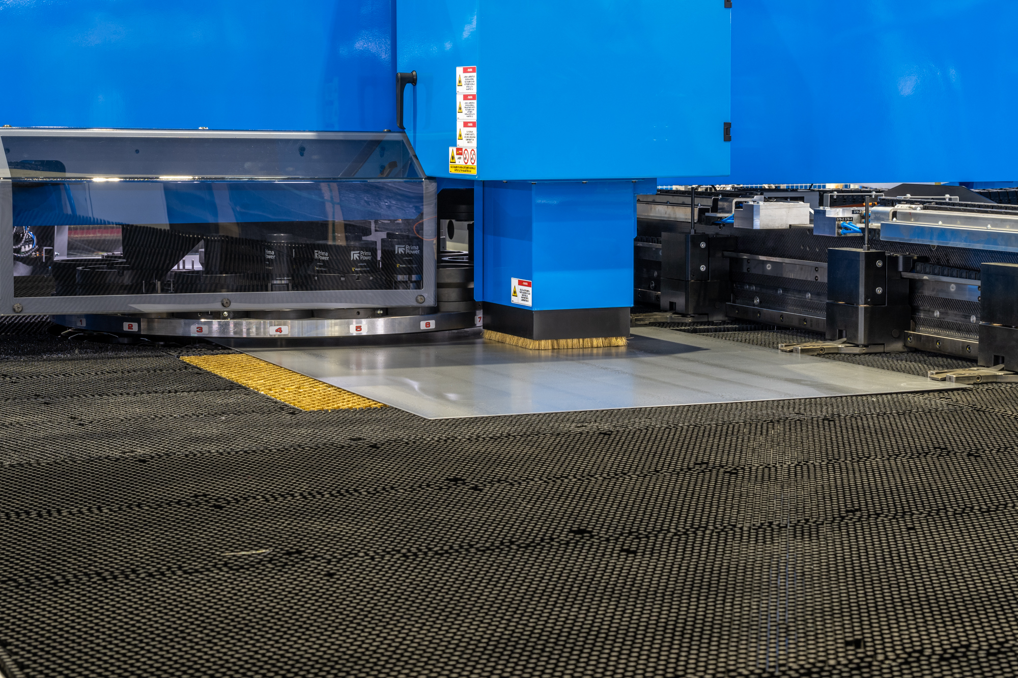 The Combi Genius Punch-Laser.