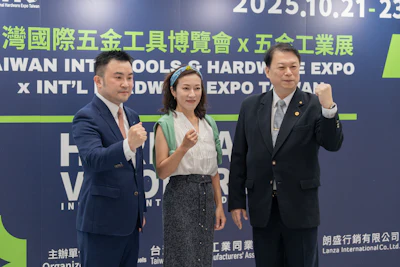 A look back at the debut of TiTE x IHT, Taiwan’s largest hardware show, at the Taichung International Convention and Exhibition Center in 2025. Co-organized by Alan Hsieh (Right), Chairman of the Taiwan Hand Tool Manufacturers' Association; Andrew Liu (Left), General Manager of Lanza International and Genny Chiang (Center), Director of Lanza International. The team announced an expanded scale for 2026, featuring the 'Exhibition as Factory' model to strengthen the global supply chain resilience of Taiwan's industry through smart upgrading.