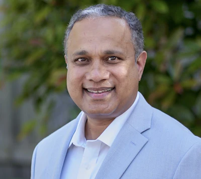 Vineet Headshot