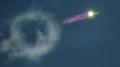 SpaceX's mega rocket Starship makes a test flight from Starbase, Texas, Monday, Sept. 28, 2026.